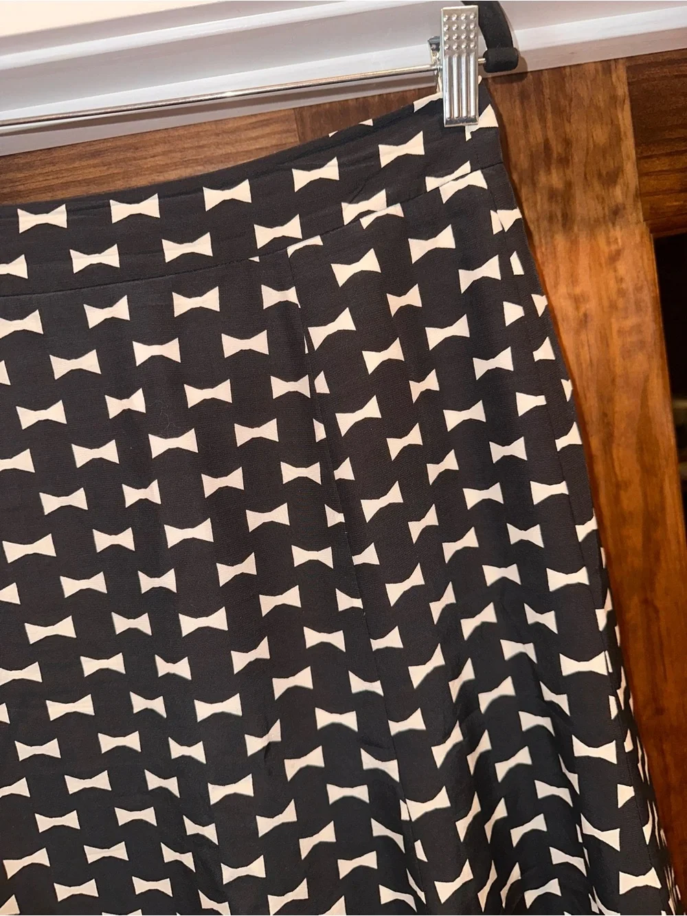 Kate Spade Silk Blend Size 8 Black and White Bow Printed A-Line Skirt